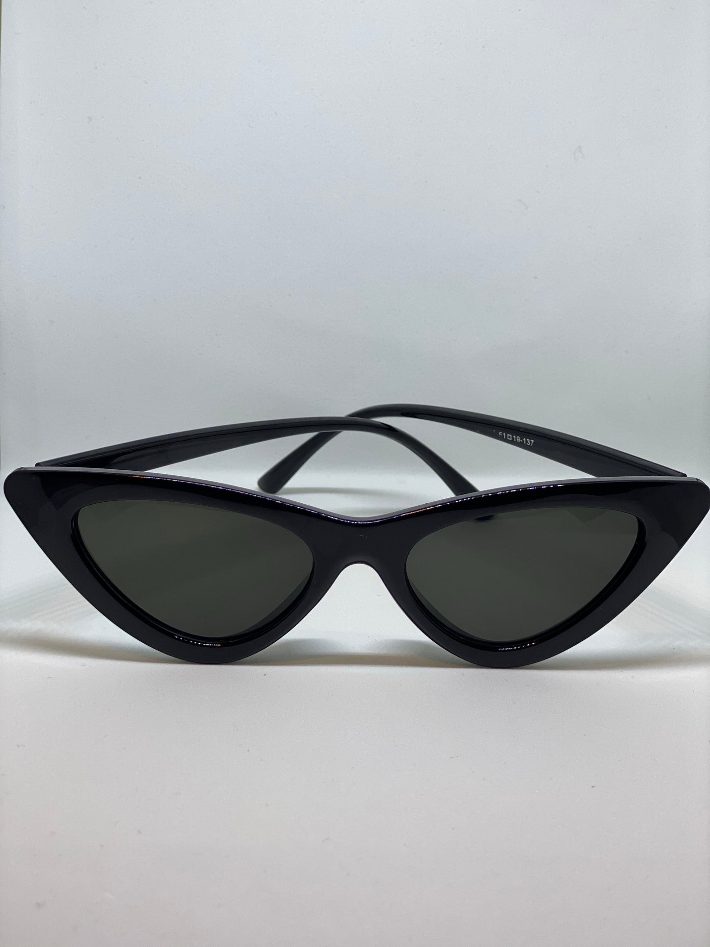 Kitty Shades (Black)