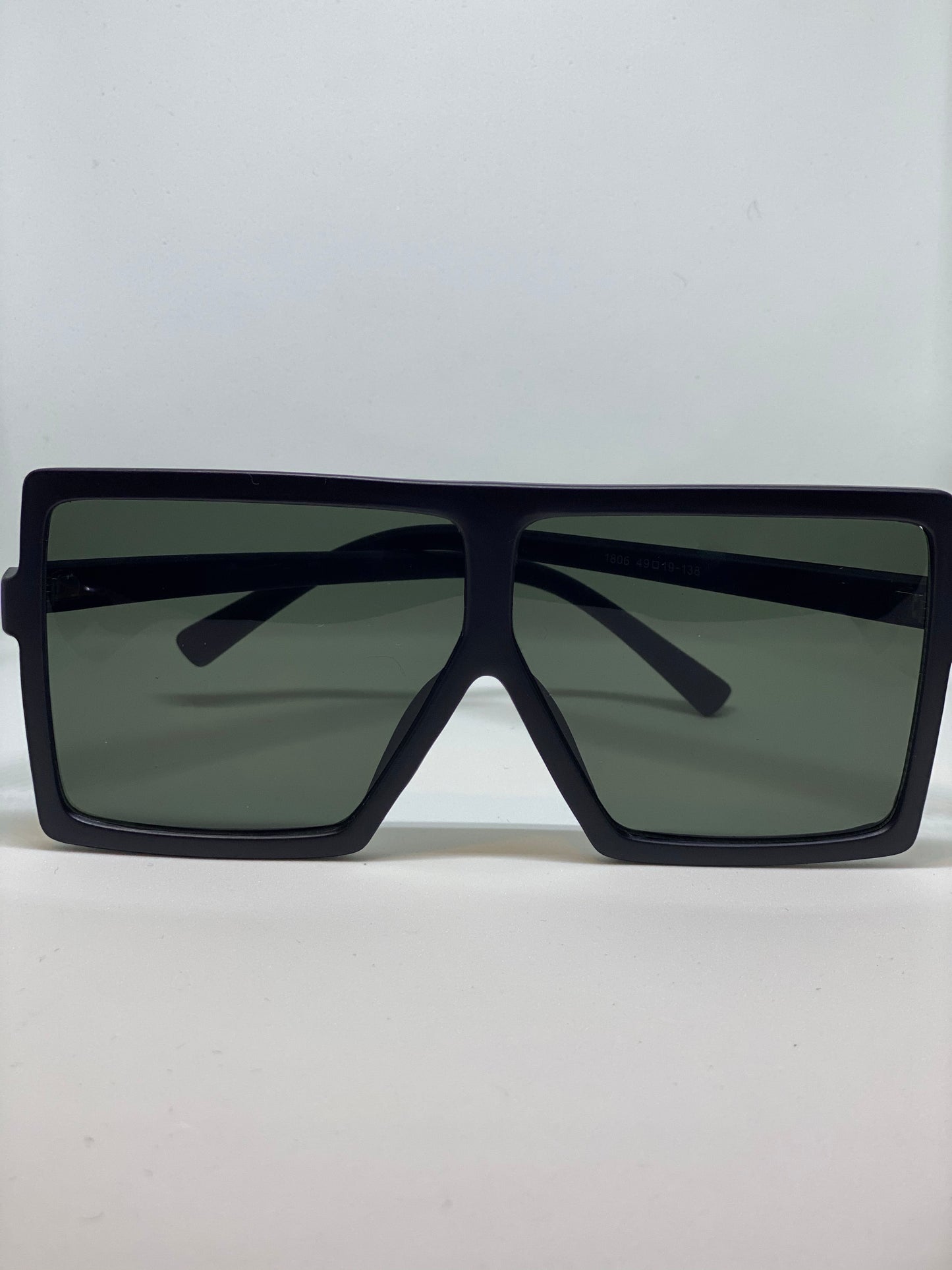 Boujita Shades (Matte Black)