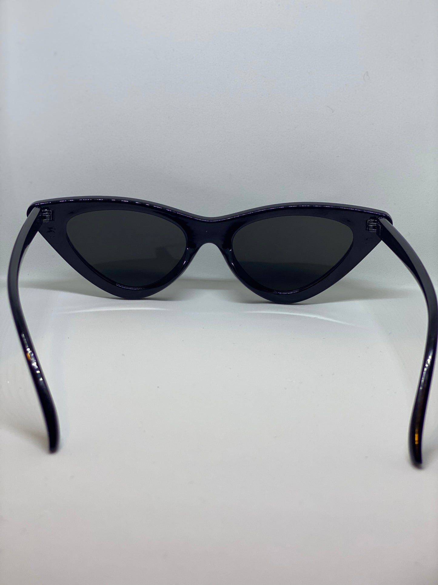 Kitty Shades (Black)