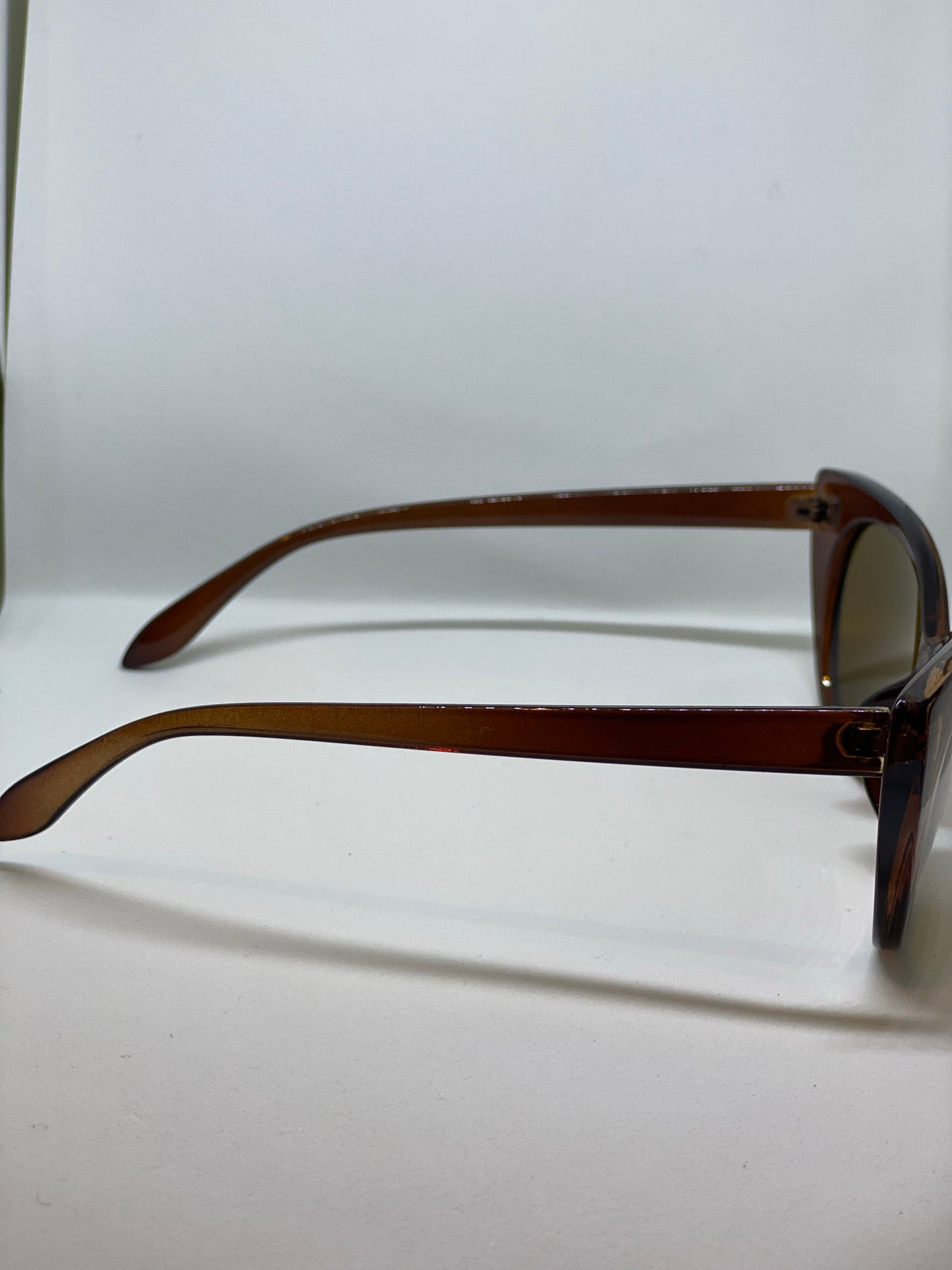 Audrey Shades (Brown)